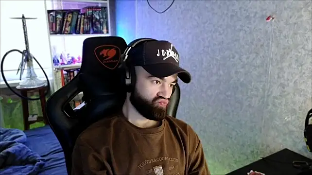 Živý XXX chat _Serious_Man