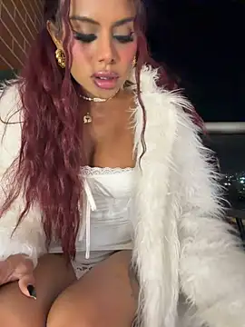 HOT_LADY_777 Show in webcam