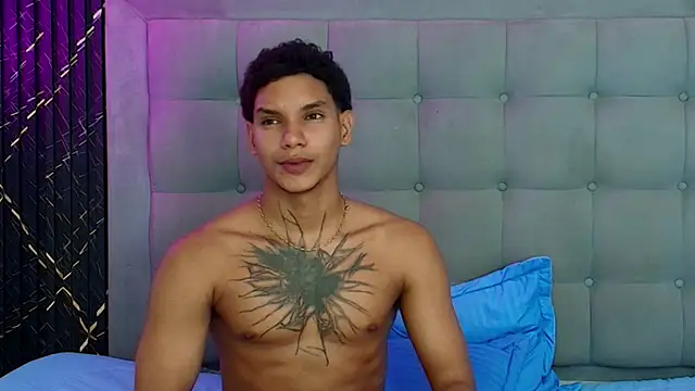 kai_storm77 Chat XXX in diretta