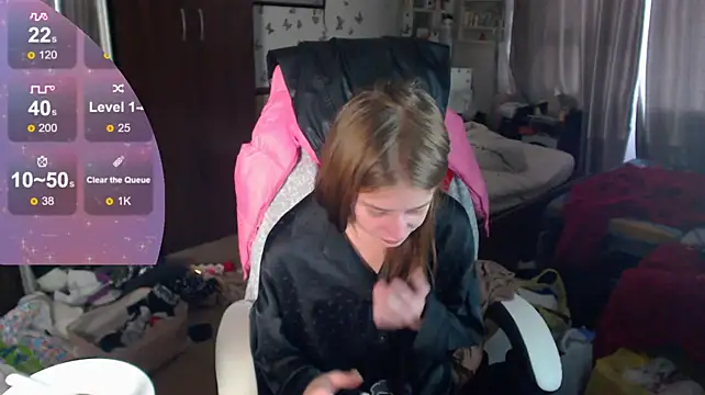 Chat +18 de Kira_honeyy ao vivo