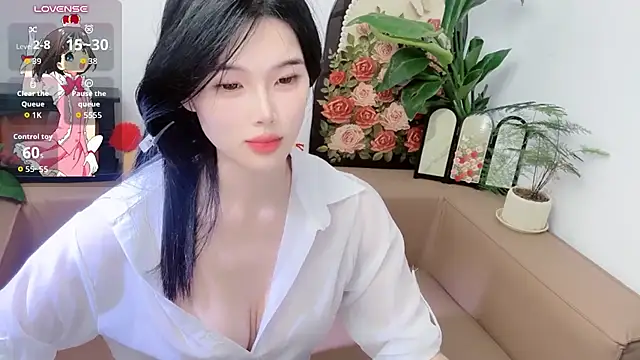 XXX chat uživo modela T-TeaR