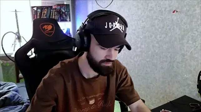 Chat +18 de _Serious_Man ao vivo