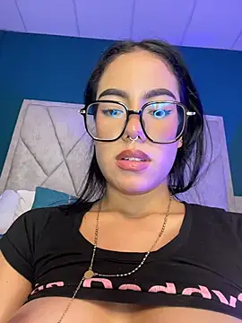 TopDollXXX Chat XXX in diretta