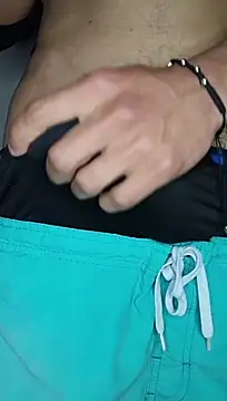 Thick_Cock 现场XXX聊天