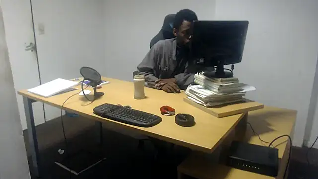 Mastertopdome's Live XXX Chat