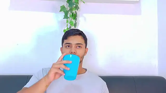 Chat XXX ao vivo de TylerWest_