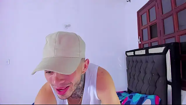 zeus_eddy's Live XXX Chat