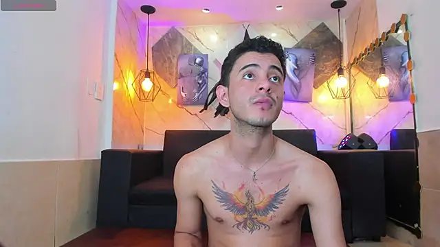 Chat XXX ao vivo de kai_bormann