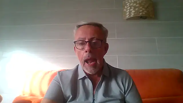 tuggy59: απευθείας συνομιλία ΧΧΧ