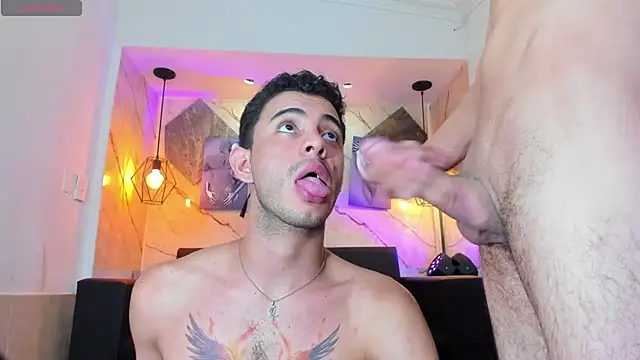 Chat XXX ao vivo de kai_bormann