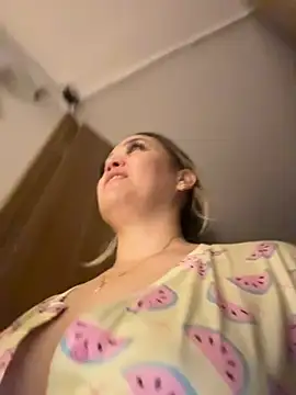 צ'אט XXX בשידור חי של Danielavegax