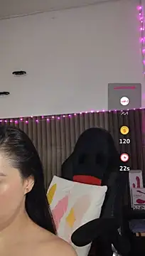 Emma_Hotkiss 现场XXX聊天