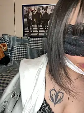 Chat +18 de yuki_24 ao vivo