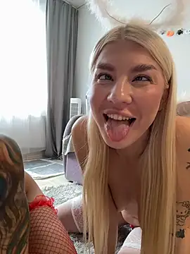 Chat +18 de Charming_Ritta ao vivo
