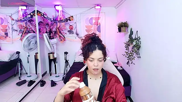 Maggy_t18 Live XXX-Chat
