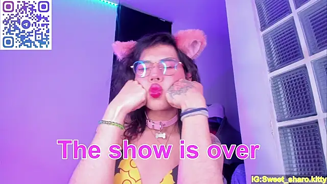 XXX chat uživo modela Sweet-SharoKitty