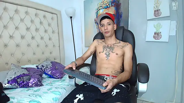 Živý XXX chat connor_launther_