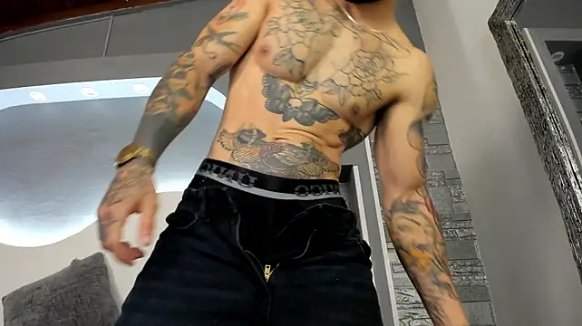 Lucas_Amatti's Live XXX Chat