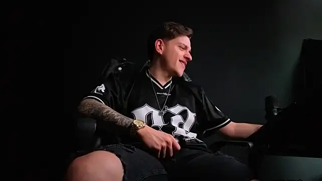 FelixStarkk live XXX chat
