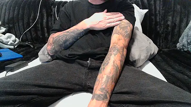 แชท XXX สดของ JohnnyKorrupt_