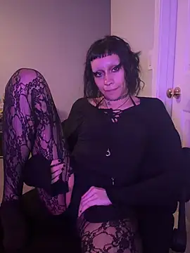 XXX chat uživo modela Gothbabbi
