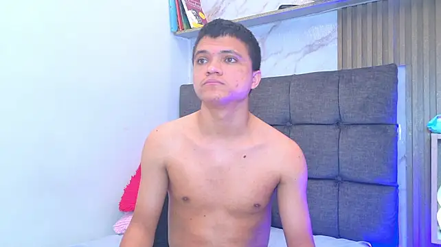 aly_n_sebas Chat XXX live