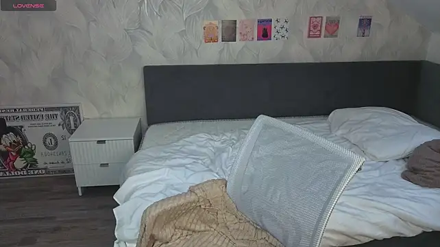 Chat XXX Live Pinka-Mena