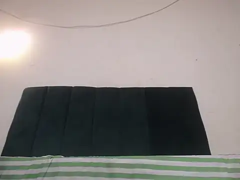 creamyslender23's Live XXX Chat
