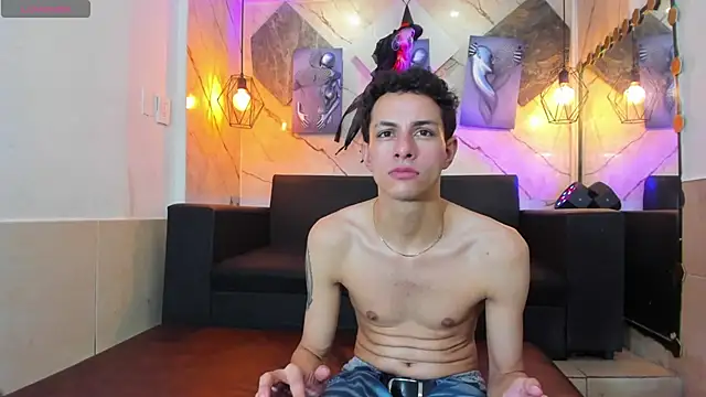 Chat +18 de kai_bormann ao vivo