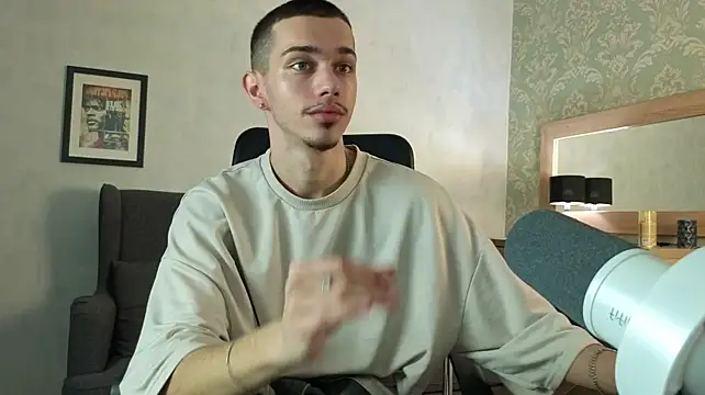 XXX chat uživo modela KaydenDrew
