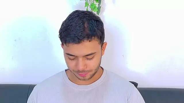 TylerWest_: απευθείας συνομιλία ΧΧΧ