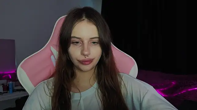 evvaavve 라이브 XXX 채팅