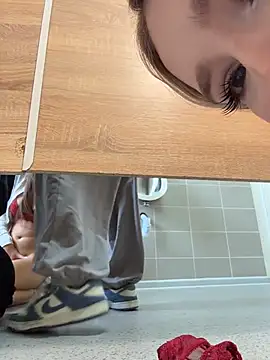Coconut_milk Adlı Modelin Canlı XXX Sohbeti