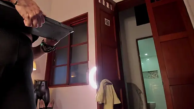 Czat XXX na żywo – Antonellachic73