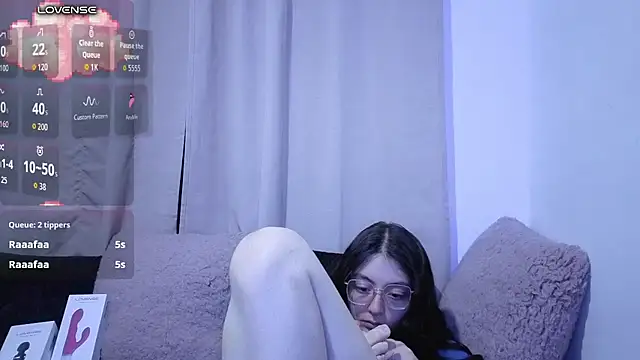 lessliee22_ XXX чат на живо