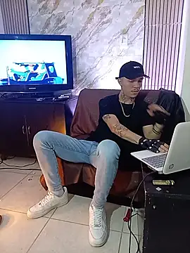 Chat XXX ao vivo de HannibalLester