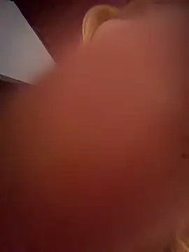 tinker_exotic_1's Live XXX Chat