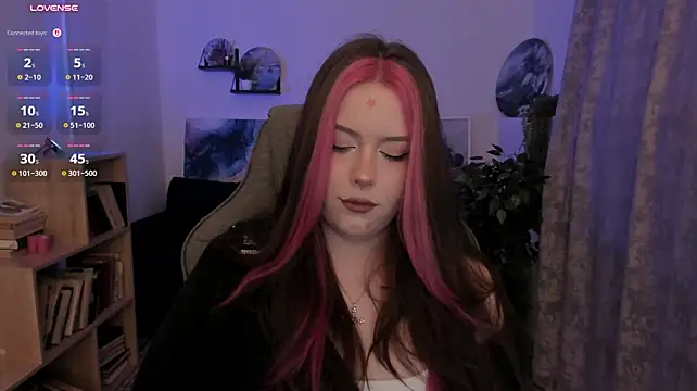 CoraMiel Chat XXX live