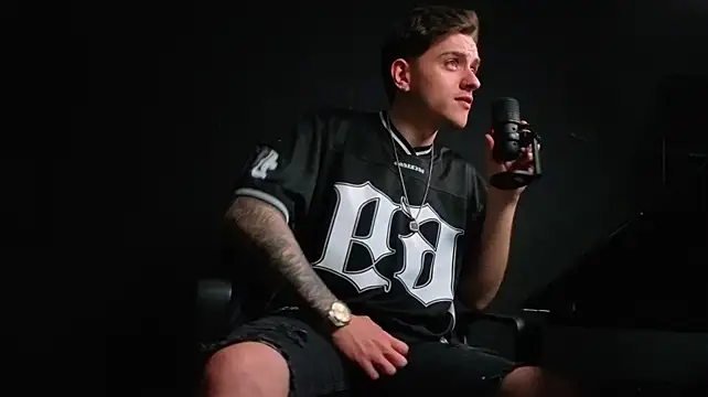 XXX chat uživo modela FelixStarkk