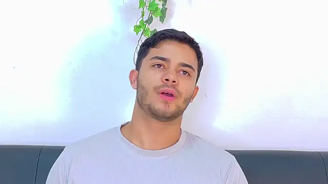 TylerWest_ Live XXX-Chat