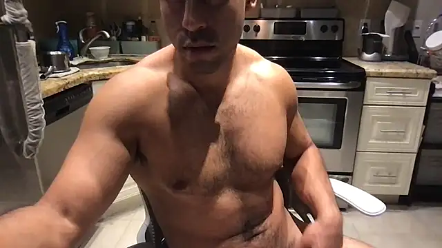 Онлайн чат XXX BigGuyMuscle