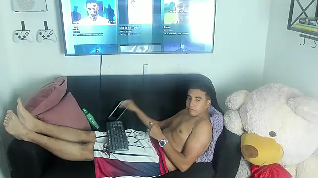 ethan_zone's Live XXX Chat
