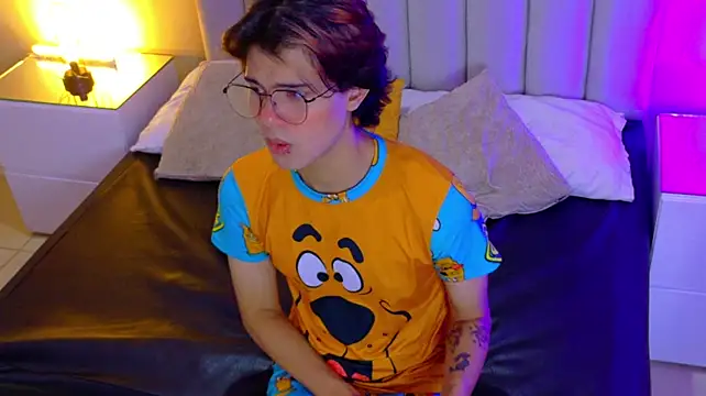 Derek_Sinn's Live XXX Chat