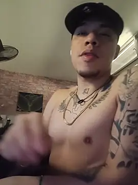 AlphaMasterXxx's Live XXX Chat