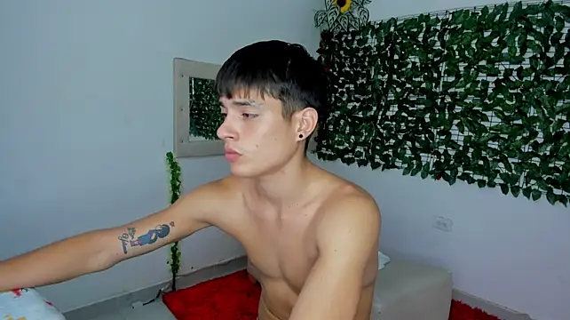 The_beby_guy Adlı Modelin Canlı XXX Sohbeti