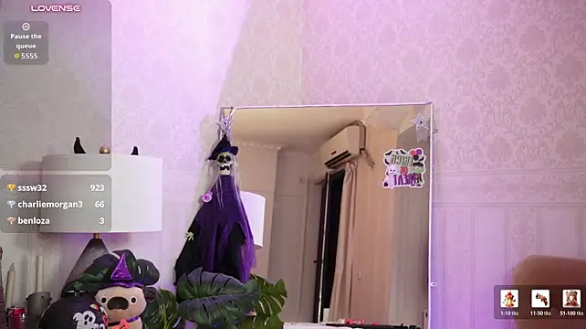 LunaaMillerX Chat XXX in diretta