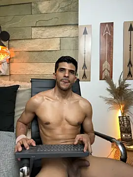 anddy_white Adlı Modelin Canlı XXX Sohbeti