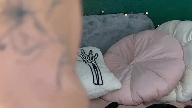 XXX chat uživo modela SkinnyNatty