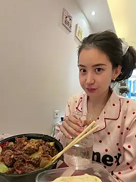 gigi_UwU_ 现场XXX聊天