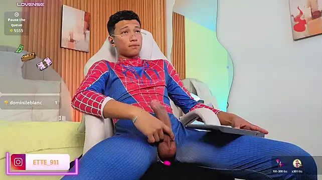 XXX chat uživo modela Ette_Star